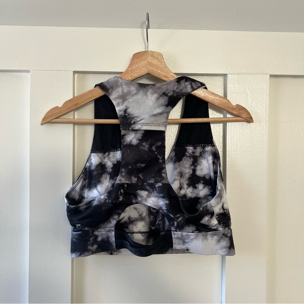 Fabletics Sports Bra - Picture 3 of 4
